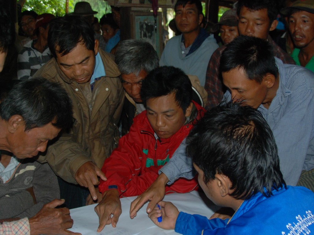 写真１　委員会メンバー決め